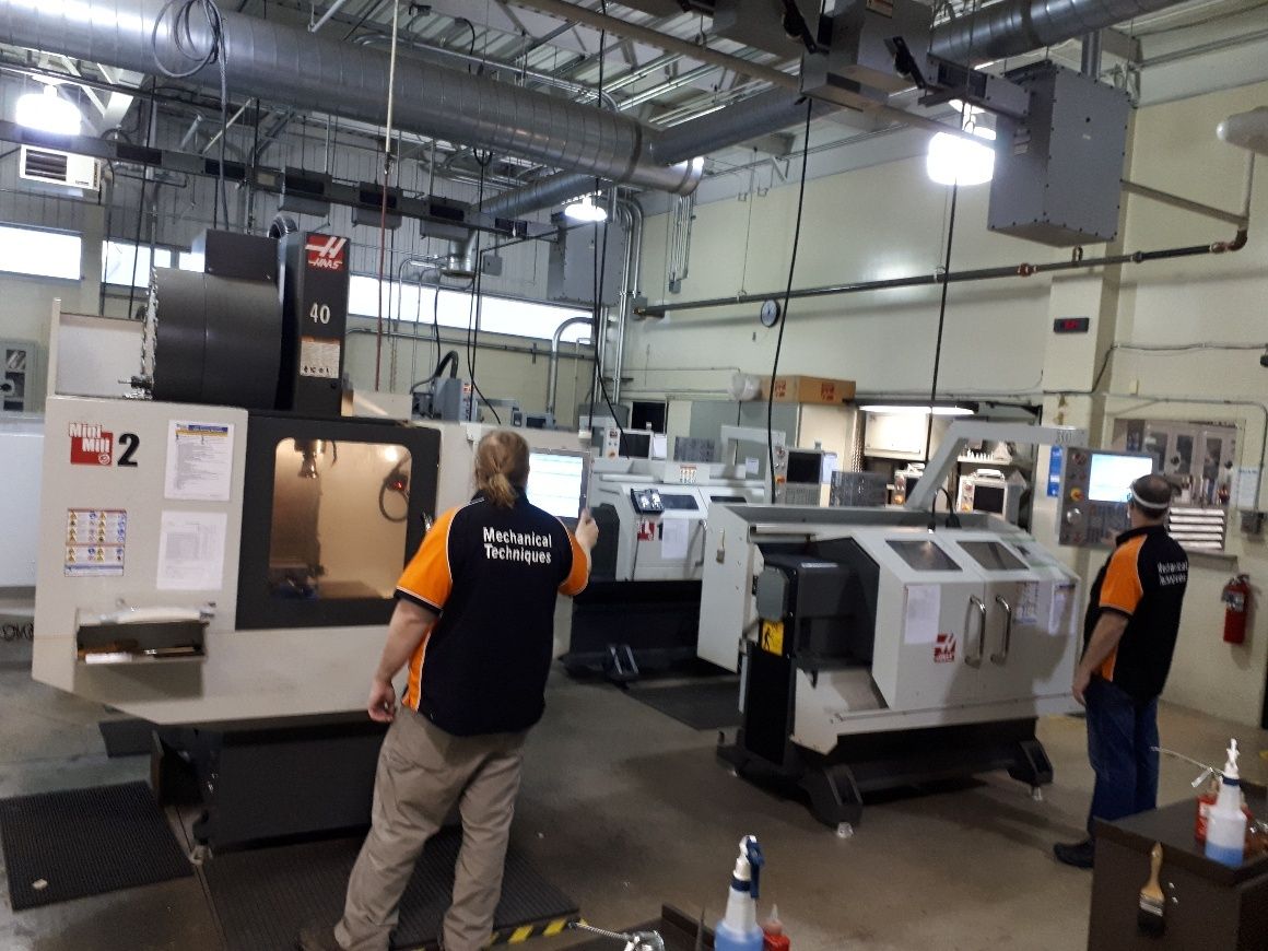 Students in the Mechanical Techniques program work on machines at NC's Welland Campus